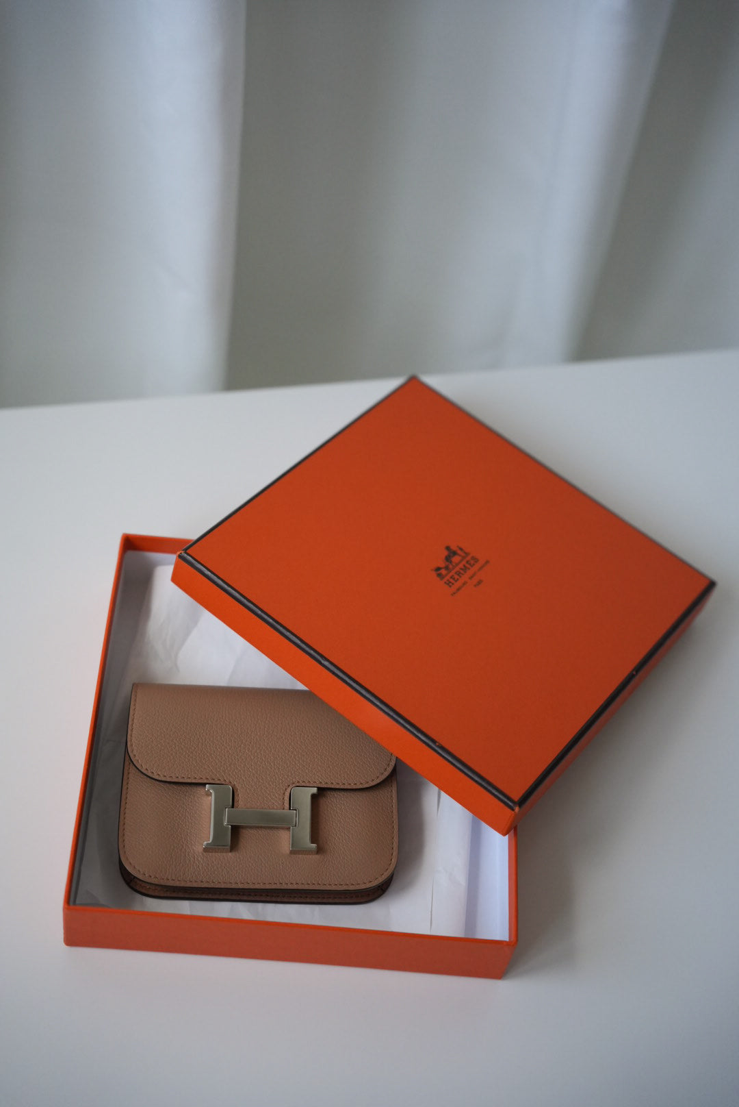 Hermès Constance Wallet