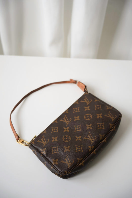 Louis Vuitton Pochette Accessoires