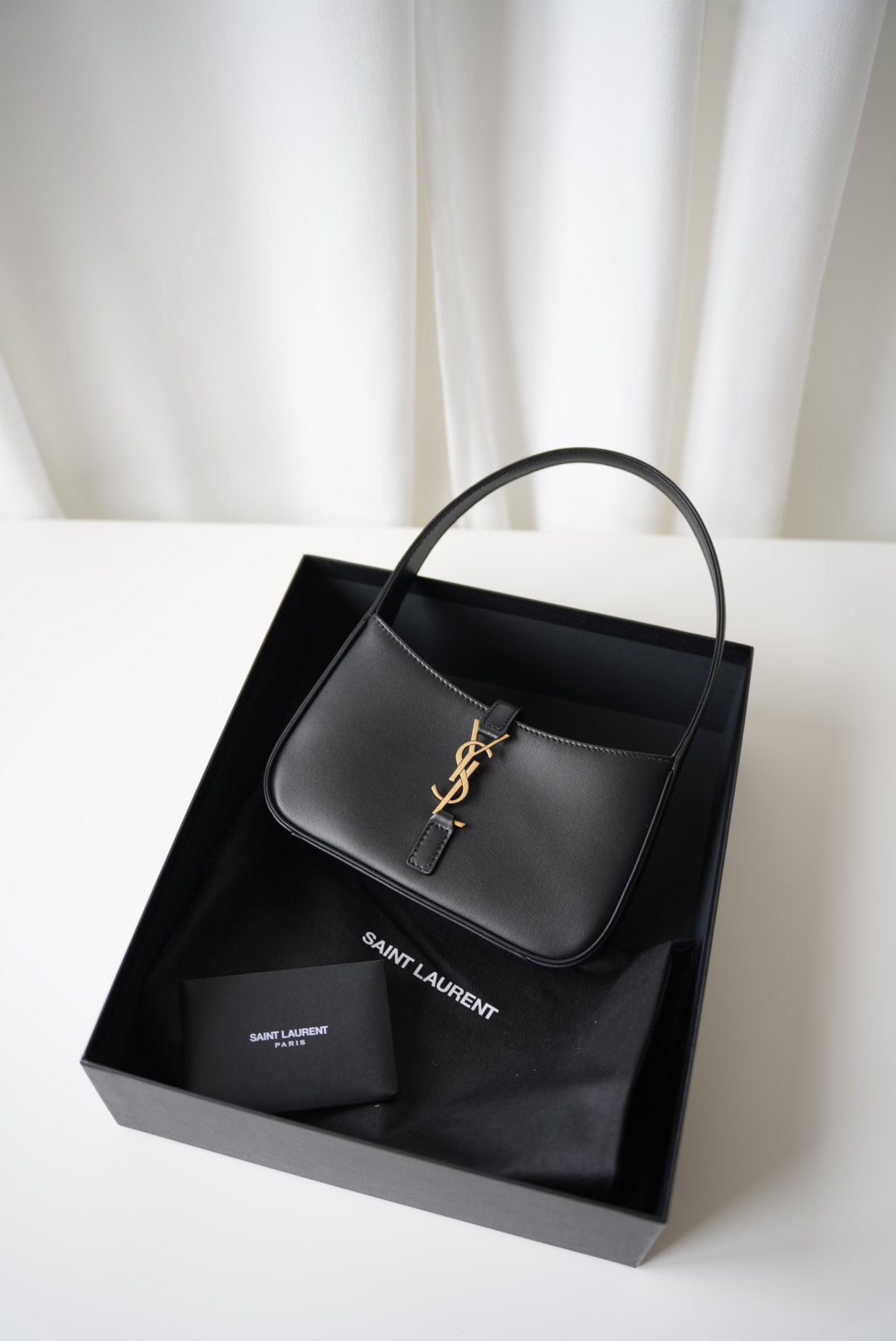 THE PERFECT EVENING BAG