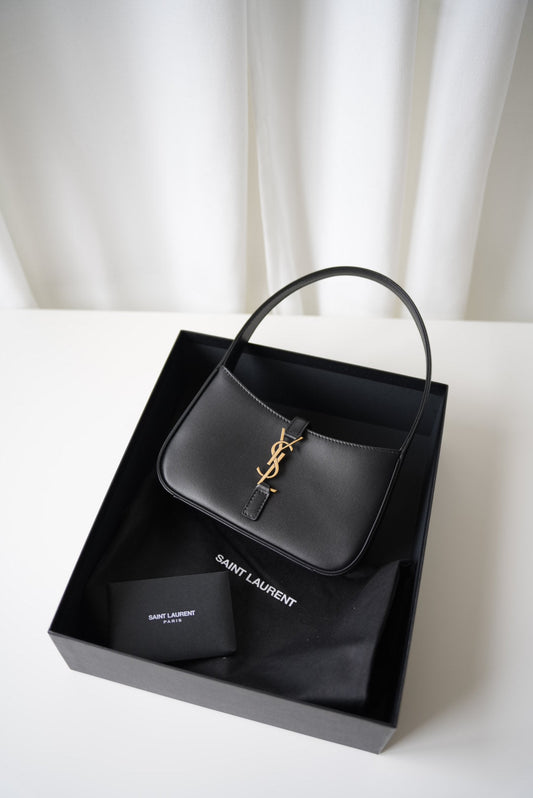 THE PERFECT EVENING BAG
