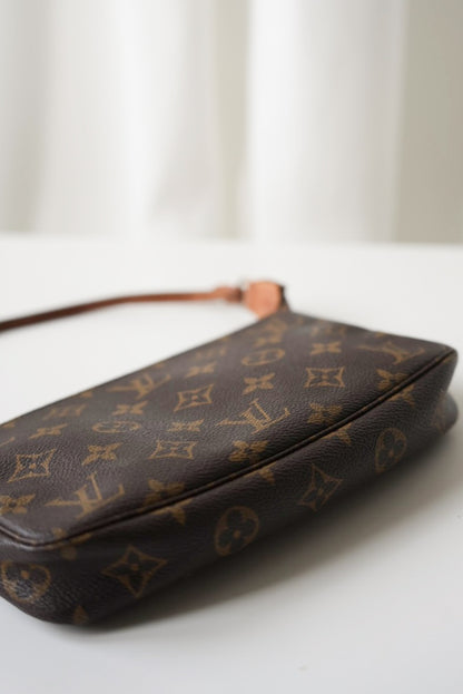 Louis Vuitton Pochette Accessoires