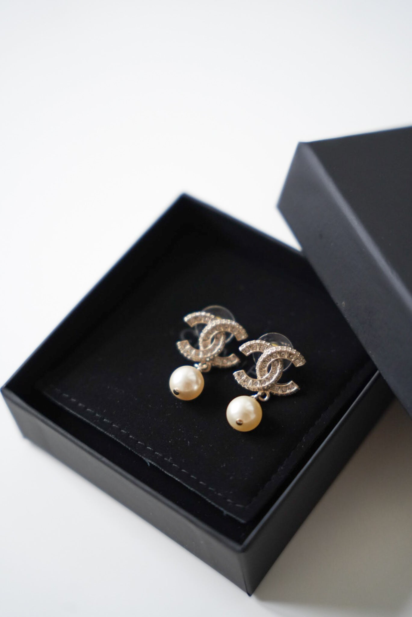 Chanel Pearl earrings
